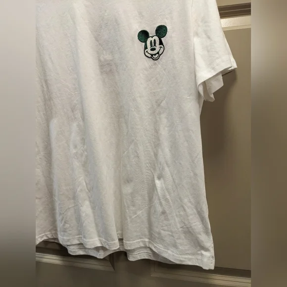 Disney Mickey Mouse Embroidered Relaxed Fit T-shirt Size XL & Pluto Mini Plush - Picture 9 of 15